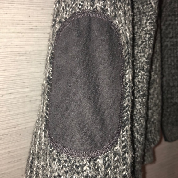 Abercrombie & Fitch Hooded Open Sweater - Picture 4 of 5